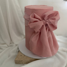 Load image into Gallery viewer, 6&quot; Bow Cake Pink⎜Extended Height
