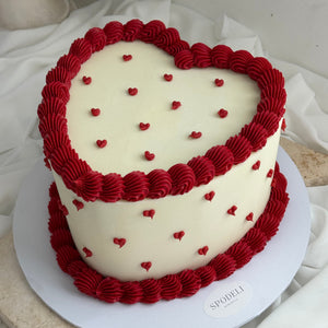 HEART Vintage Cakes