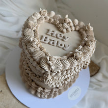 Load image into Gallery viewer, HEART Vintage Cakes
